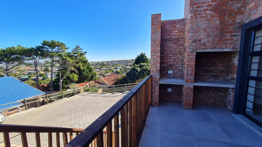 3 Bedroom Property for Sale in Dana Bay Western Cape